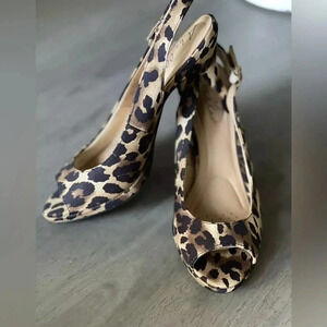 Abella Vivica Animal Print women’s Platform Sandals size 9 new w box high heels